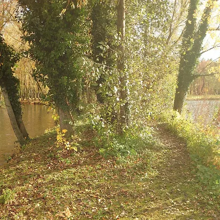 Ferienhaus Vrijstaande Vakantiebungalow Met Optimale Privacy!! Rekem
